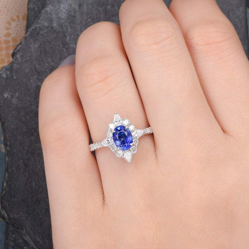 Blue Sapphire & Moissanite Vintage Design