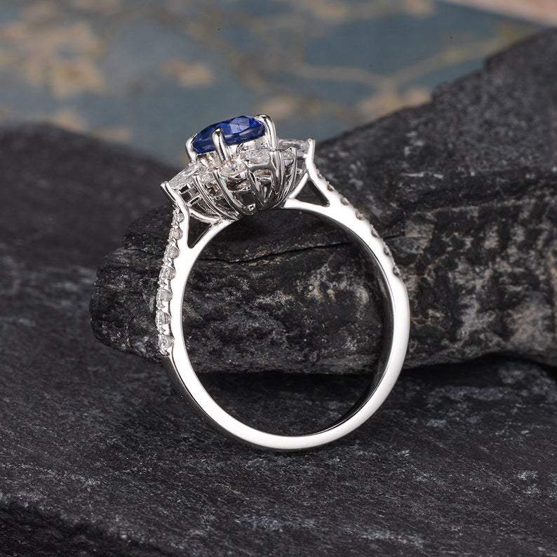 Blue Sapphire & Moissanite Vintage Design